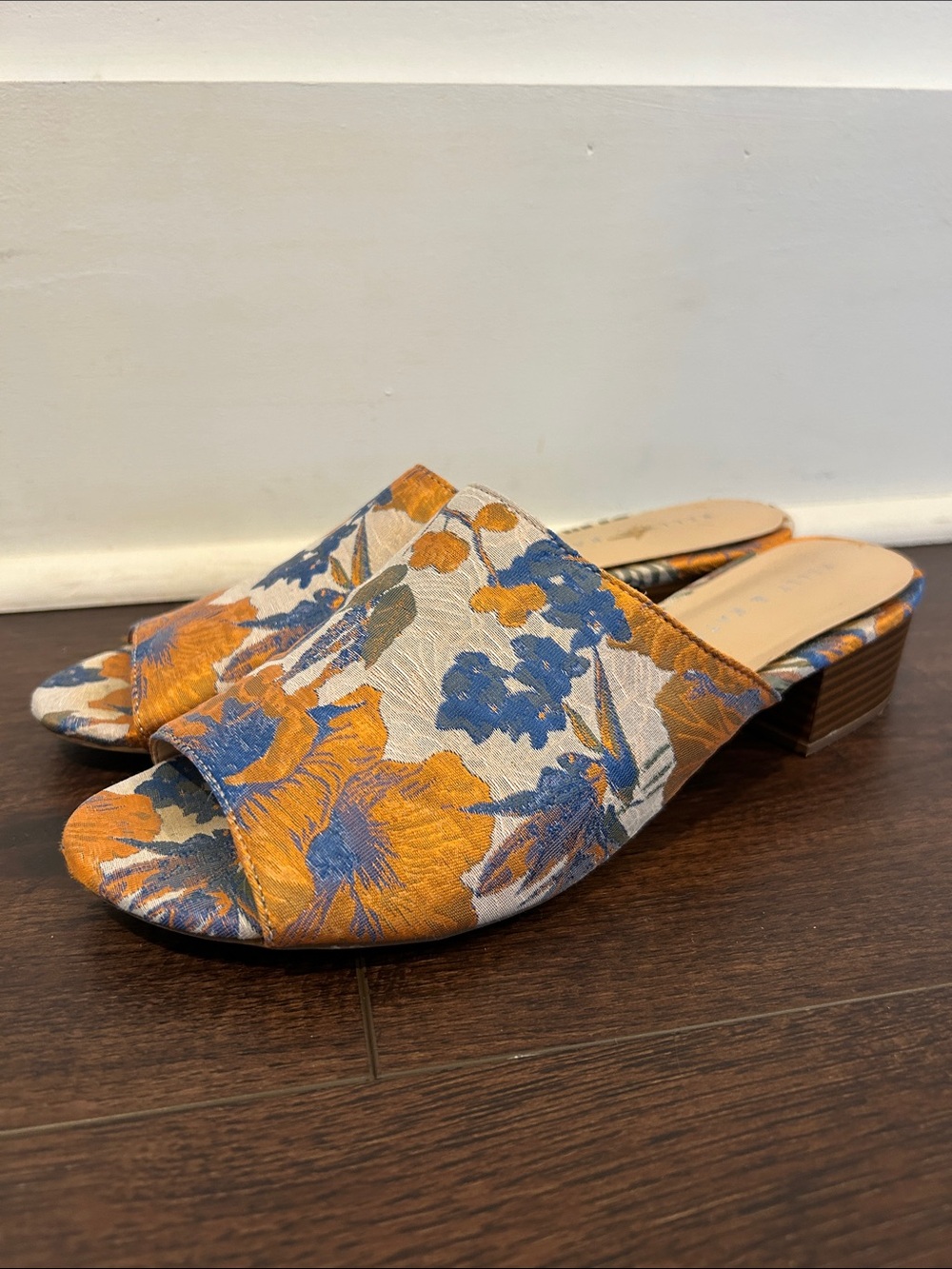 Kelly & Katie Amour floral slip-on heels